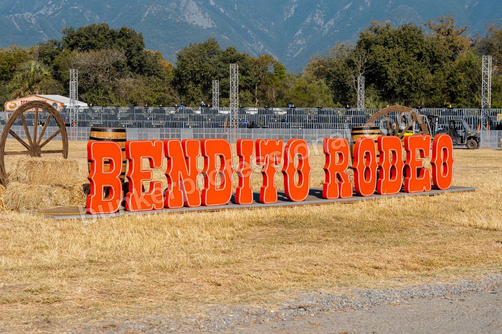 Montaje técnico para Bendito Rodeo — 91