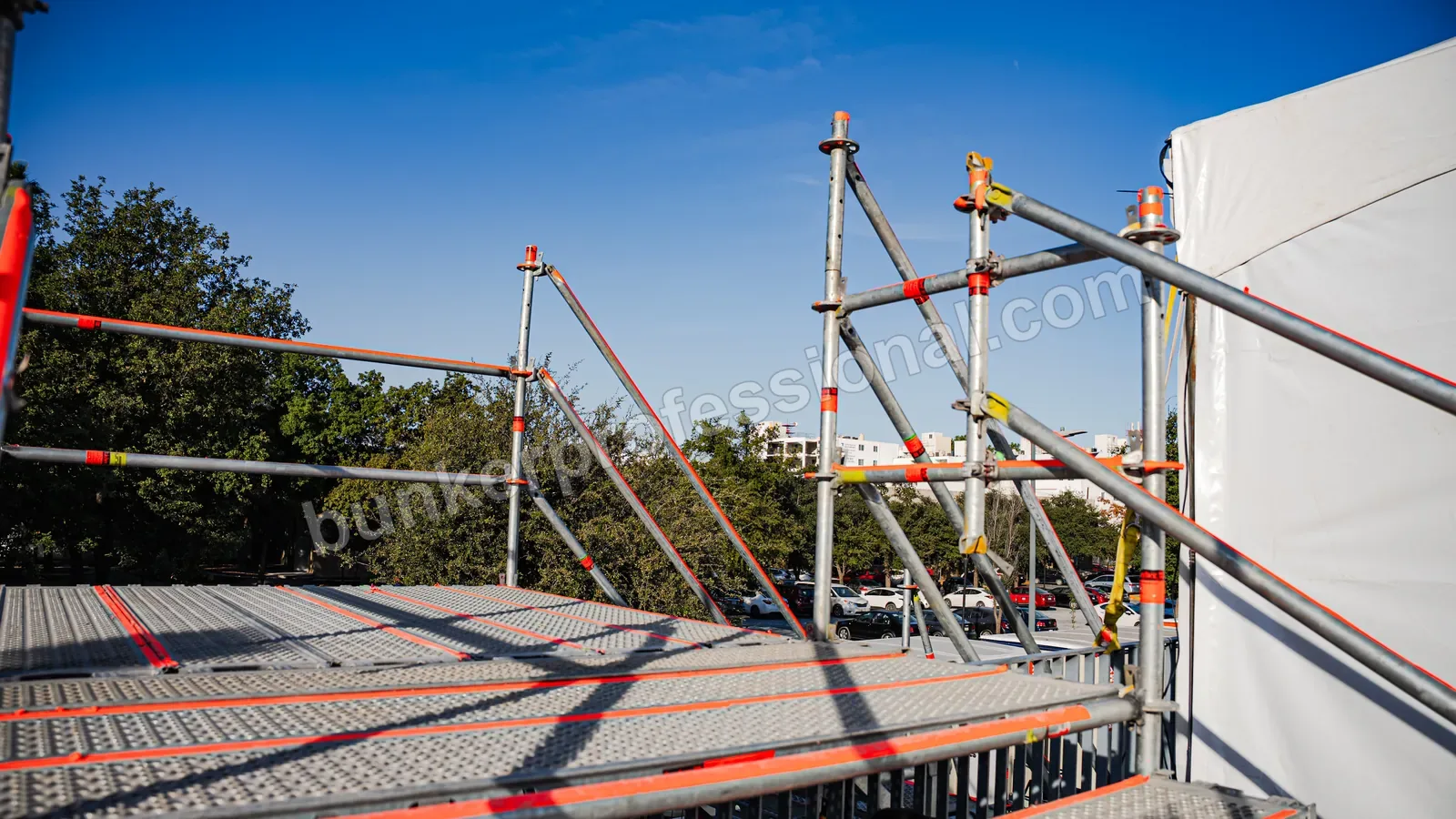 Montaje técnico para Corona Sessions — 100