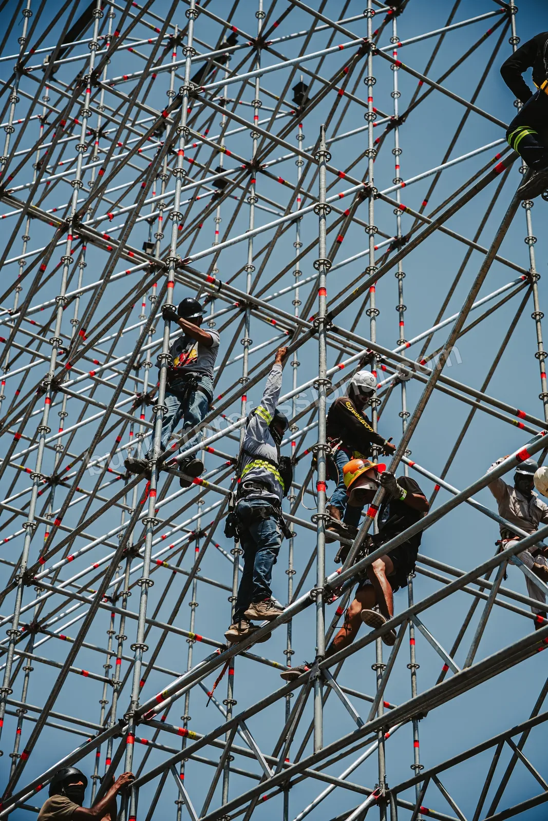 Montaje técnico para DALE MIXX — 16