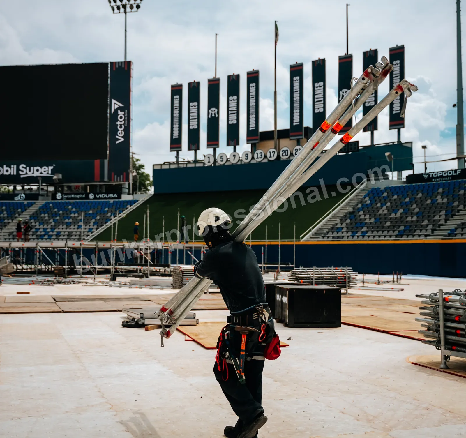 Montaje técnico para Fuerza Regida — 25