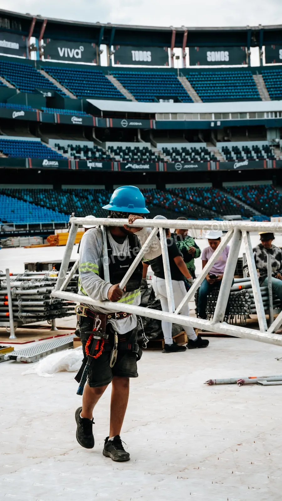Montaje técnico para Fuerza Regida — 85