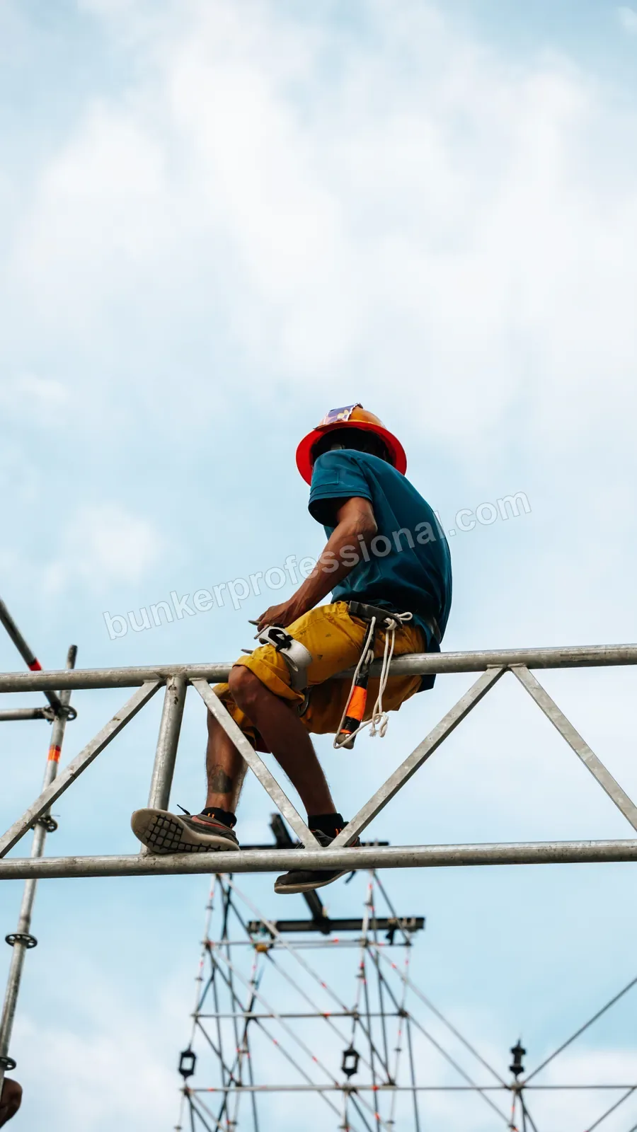 Montaje técnico para Fuerza Regida — 86