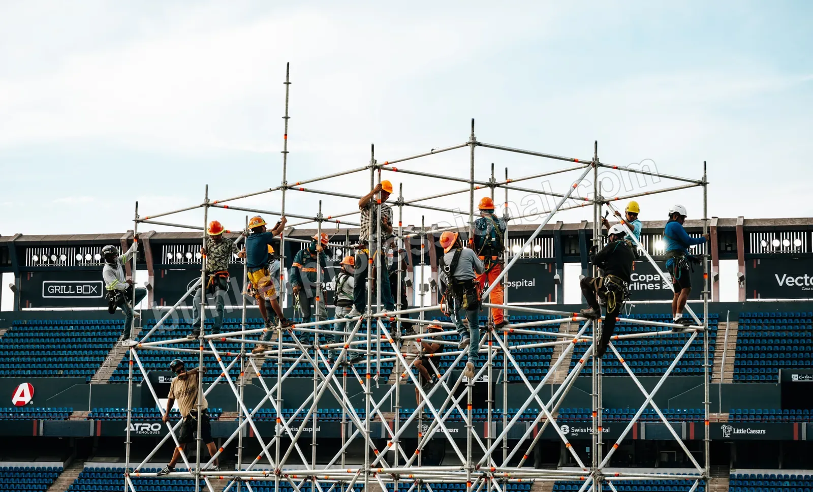 Montaje técnico para Fuerza Regida — 92
