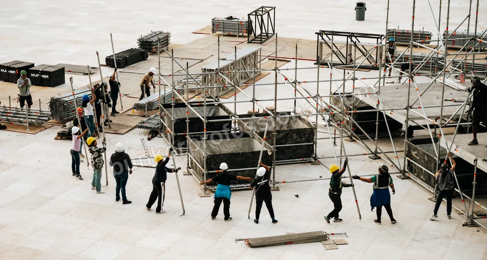 Montaje técnico para Fuerza Regida — 94