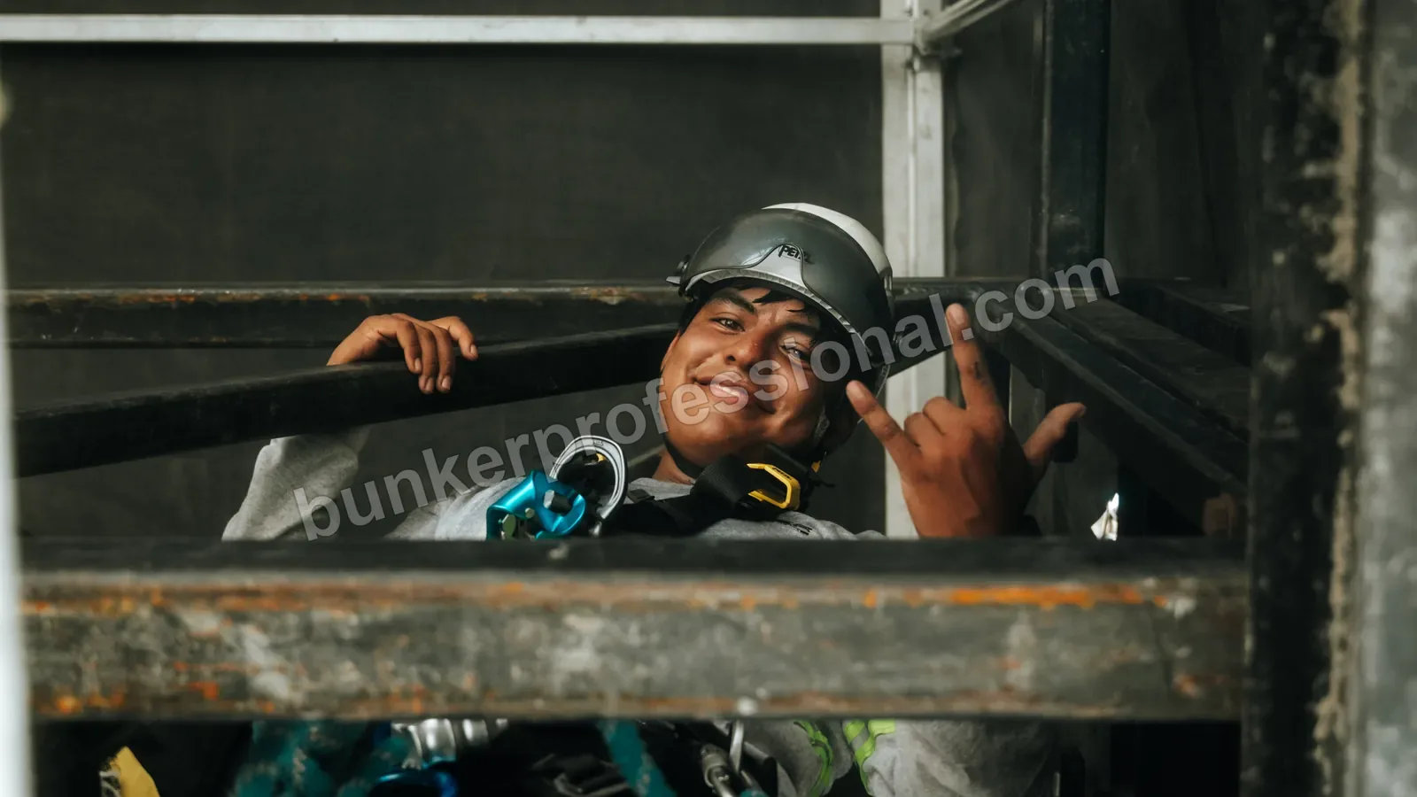Montaje técnico para Fuerza Regida — 195