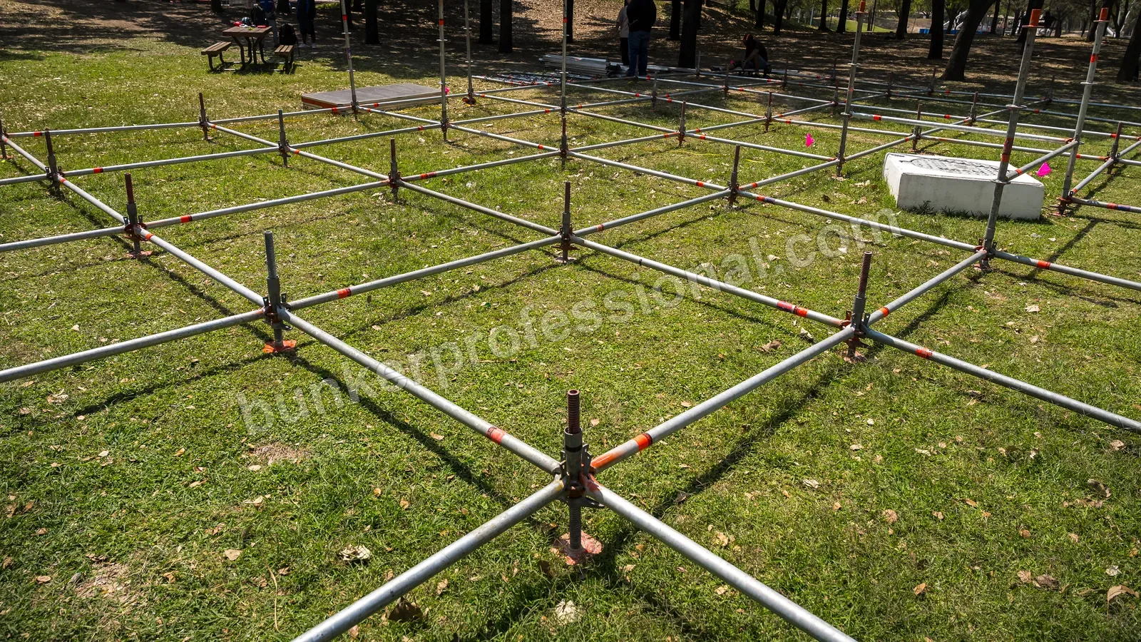 Montaje técnico para PAL NORTE — 24