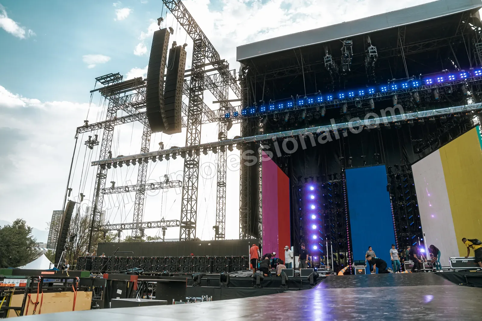 Montaje técnico para Shakira — 109